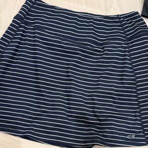Vineyard vines performance skort size medium worn twice